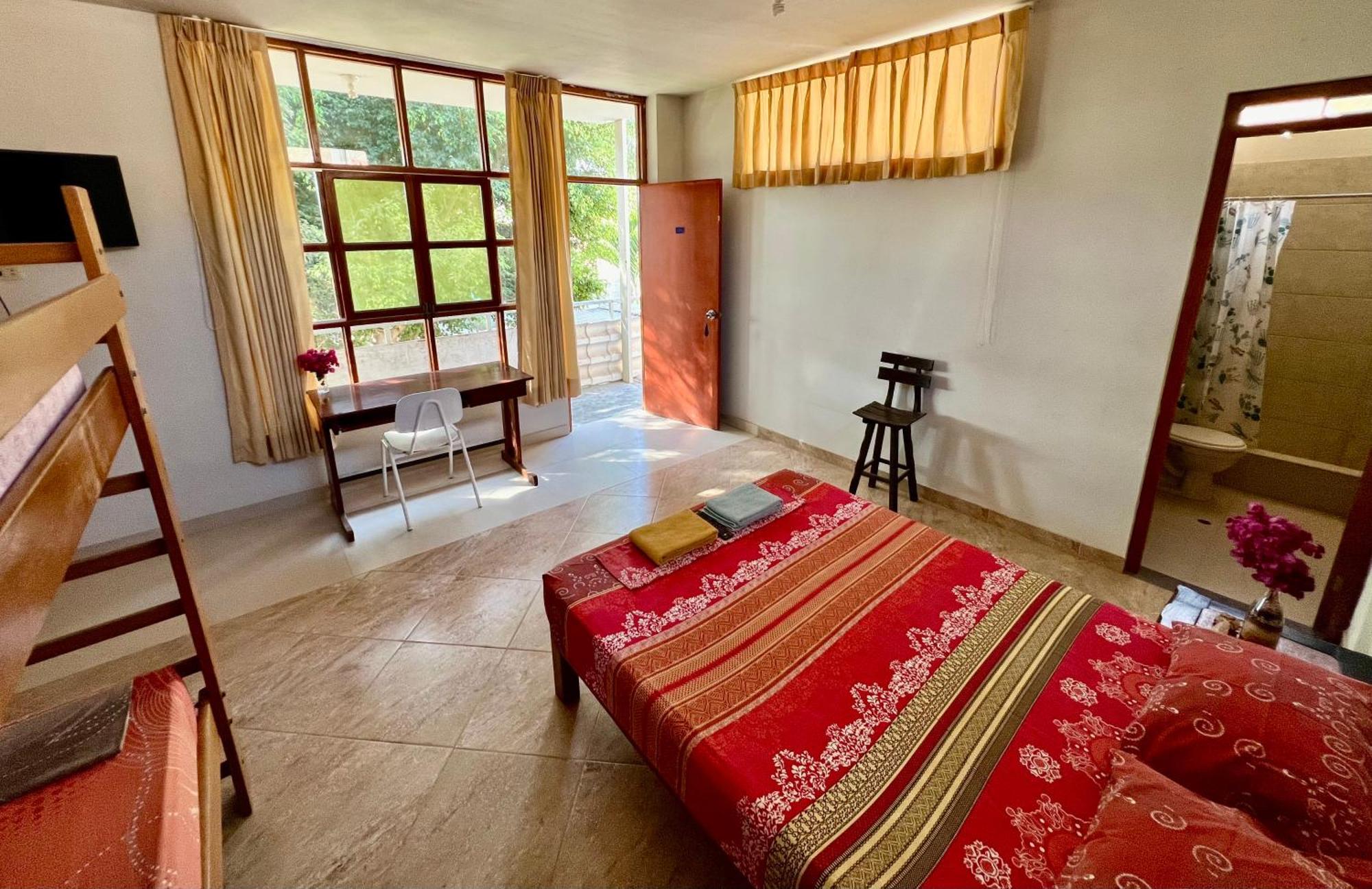 Hostel Stone House Máncora Zewnętrze zdjęcie