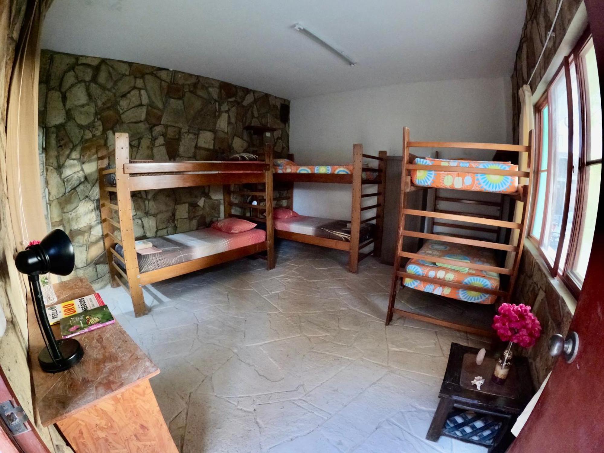Hostel Stone House Máncora Zewnętrze zdjęcie
